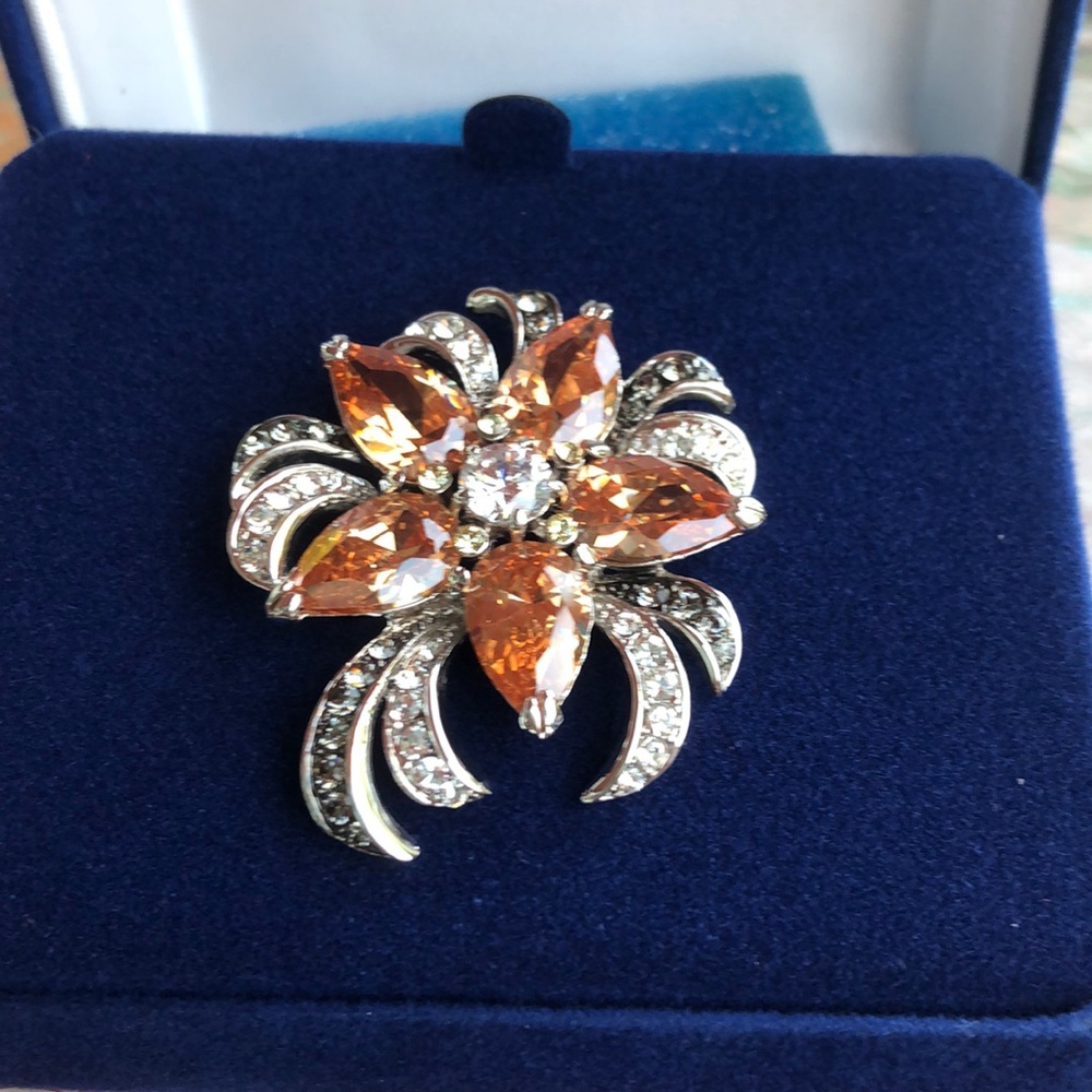 Jackie Kennedy Orange crystal flower pin NIB
